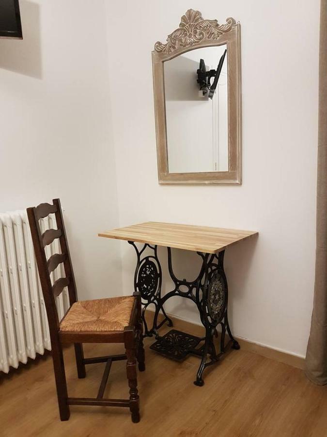 23 Rue Jean Amade Apartment Céret Екстериор снимка